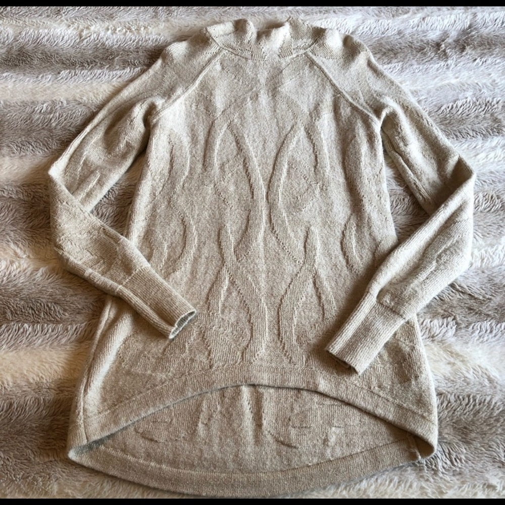 Simply Vera Gold Sweater